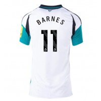 Fotballdrakt Dame Newcastle United Harvey Barnes #11 Bortedrakt 2024-25 Kortermet